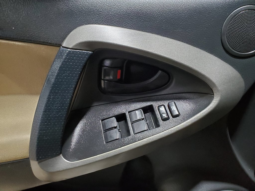 Used 2010 Toyota RAV4 4WD image 31