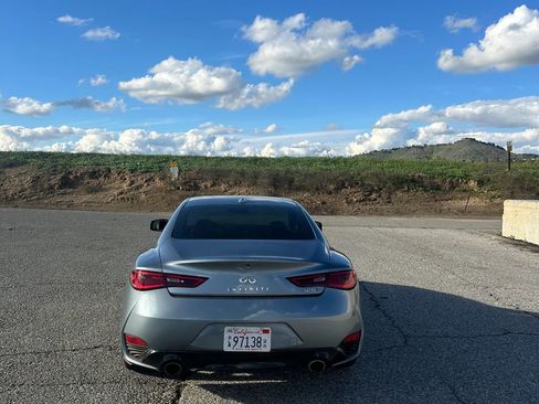 Used 2018 INFINITI Q60 Red Sport 400 w/ Sensory Package 3.0T Sport image 10