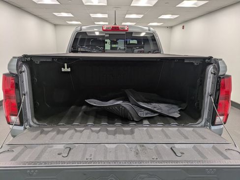 Used 2023 Chevrolet Colorado LT w/ LT Convenience Package III AWD/4WD image 25