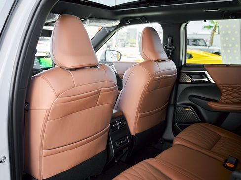 New 2026 Mitsubishi Outlander SEL image 28