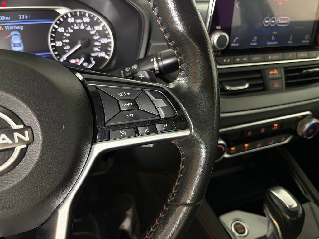 Used 2024 Nissan Altima 2.5 SR FWD image 23