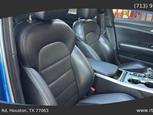 Used 2019 Kia Stinger GT2 image 39