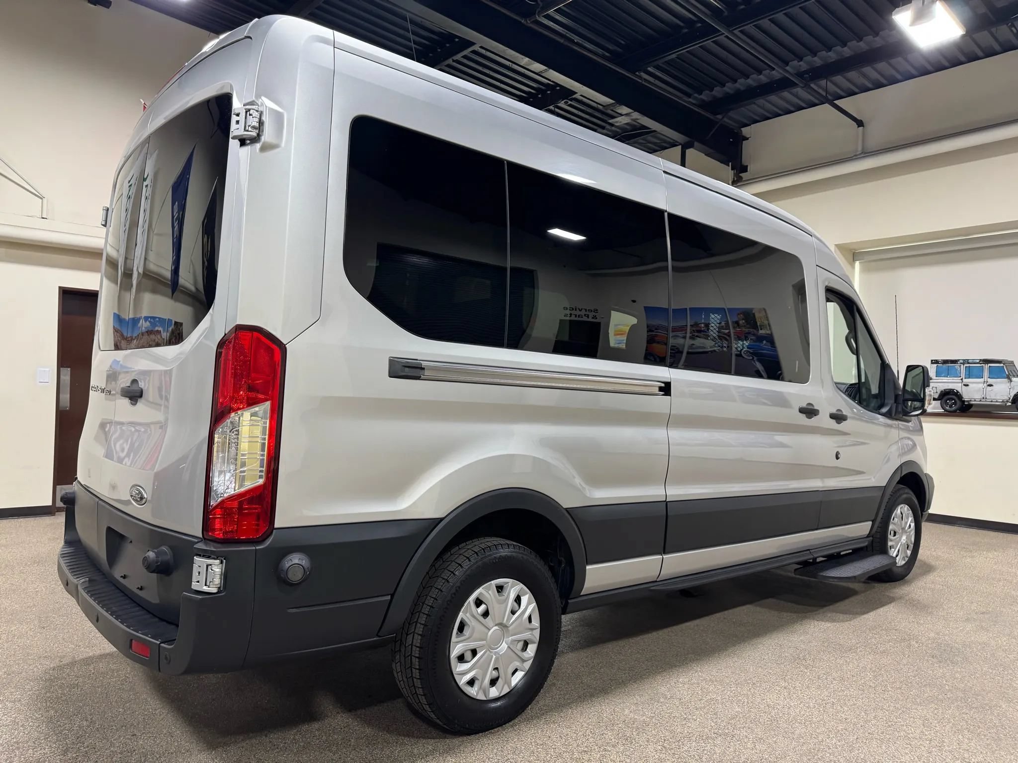 Used 2015 Ford Transit 350 148 Medium Roof RWD image 17