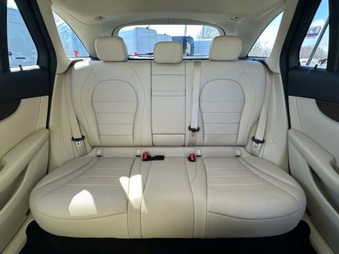 Certified 2021 Mercedes-Benz GLC 300 4MATIC image 17