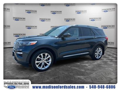 Certified 2023 Ford Explorer Platinum w/ Technology Package