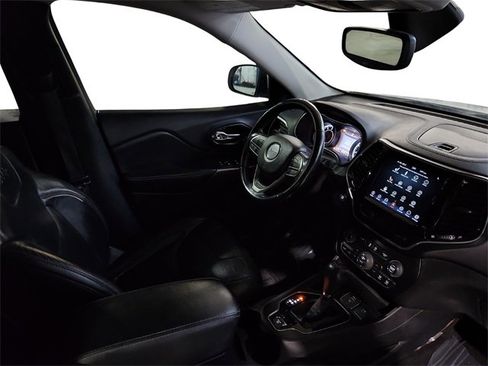 Used 2020 Jeep Cherokee Limited image 20