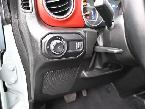 Used 2023 Jeep Wrangler Unlimited Rubicon w/ LED Lighting Group image 26