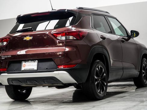 Used 2022 Chevrolet TrailBlazer LT w/ Convenience Package image 12