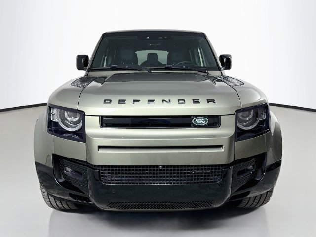 Certified 2023 Land Rover Defender 130 X-Dynamic SE AWD/4WD image 2
