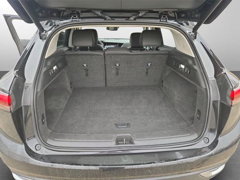 Used 2023 Buick Envision Essence image 32