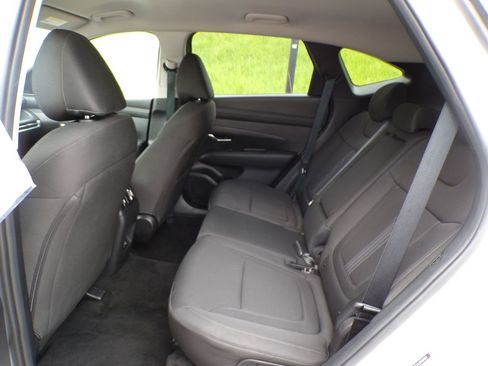 Certified 2025 Hyundai Tucson SEL AWD/4WD image 17