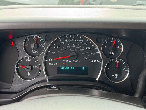 Used 2024 Chevrolet Express 3500 LT w/ LT Preferred Equipment Group image 23