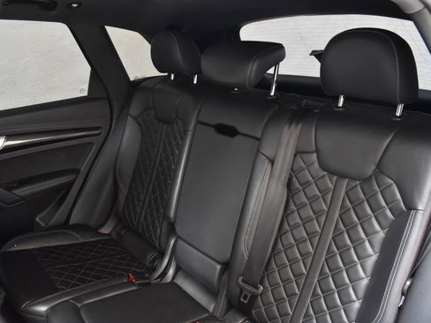 Used 2020 Audi SQ5 Premium Plus w/ Premium Plus Package image 23