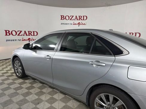Used 2016 Toyota Camry XLE FWD image 8