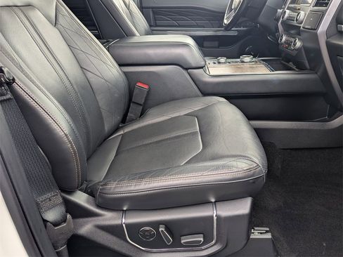 Used 2021 Ford Expedition Max Platinum image 34