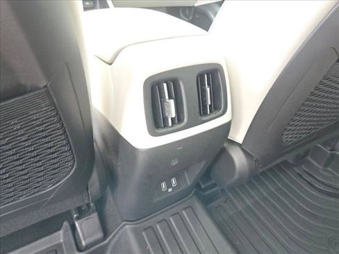 Used 2022 Hyundai Tucson SEL w/ Convenience + Premium Package FWD image 19