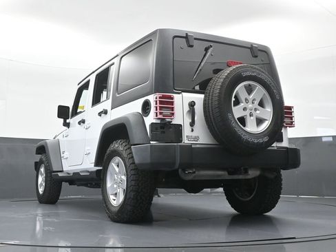 Used 2018 Jeep Wrangler Unlimited Sport S AWD/4WD image 54