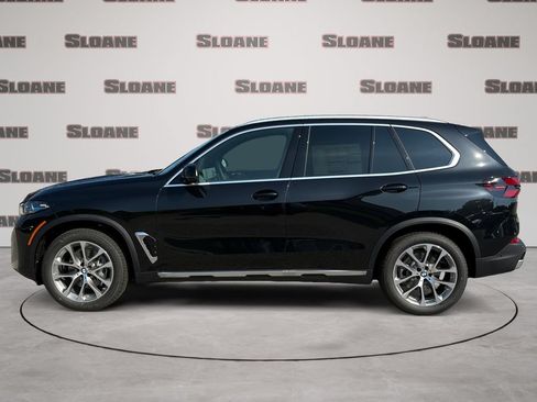 New 2026 BMW X5 xDrive40i w/ Premium Package AWD/4WD image 2