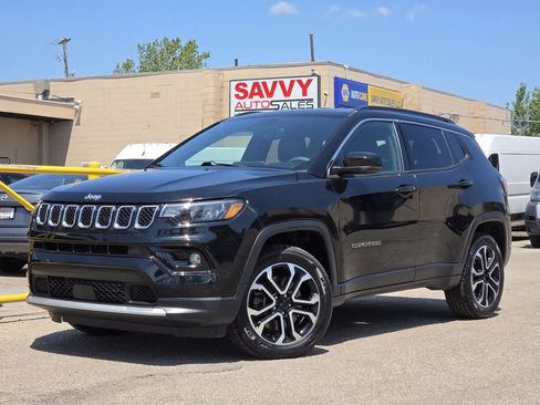 Used 2023 Jeep Compass Limited AWD/4WD image 2