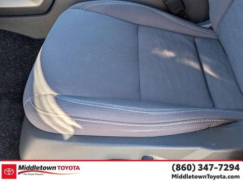 Used 2024 Nissan Frontier SV w/ SV Convenience Package image 15