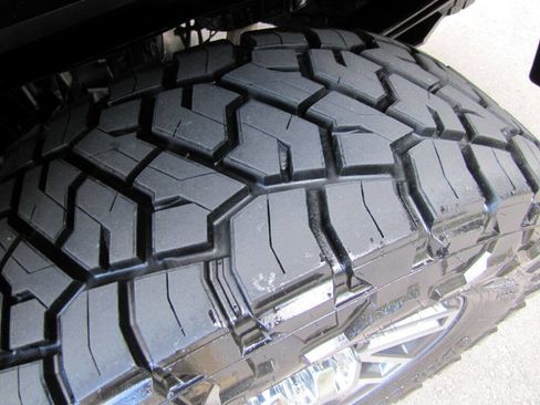 Used 2019 Ford F250 Lariat w/ Lariat Value Package image 34