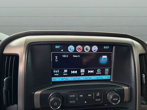 Used 2017 GMC Sierra 2500 Denali w/ Duramax Plus Package AWD/4WD image 15
