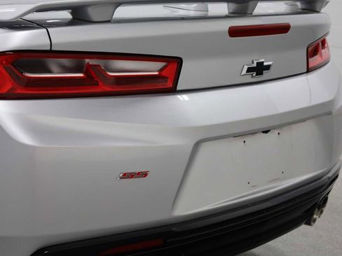 Used 2016 Chevrolet Camaro SS image 8