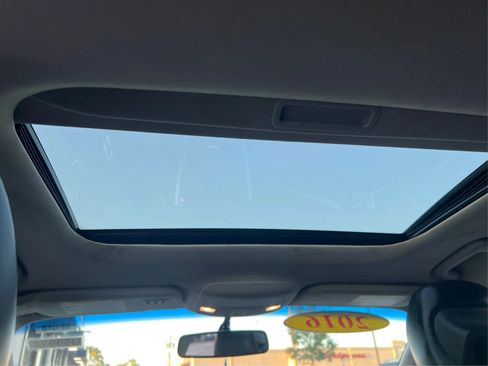 Used 2016 Lincoln MKZ Hybrid w/ Equipment Group 500A Select image 21