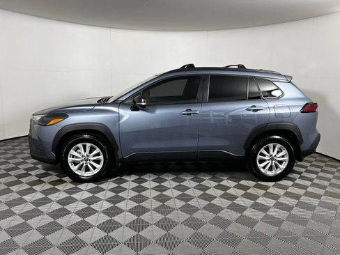 Used 2026 Toyota Corolla Cross LE FWD image 8