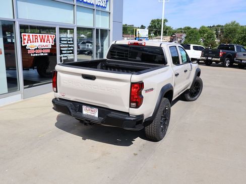 New 2026 Chevrolet Colorado Trail Boss AWD/4WD image 40