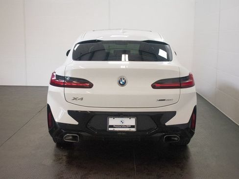 Used 2023 BMW X4 xDrive30i w/ M Sport Package AWD/4WD image 5