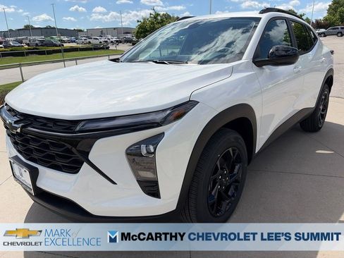 New 2026 Chevrolet Trax LT FWD image 4