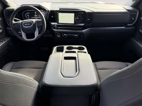 Used 2024 GMC Sierra 1500 Elevation AWD/4WD image 2