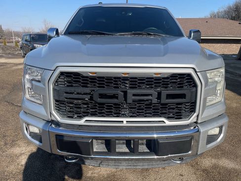 Used 2016 Ford F150 Platinum w/ Equipment Group 701A Luxury AWD/4WD image 3