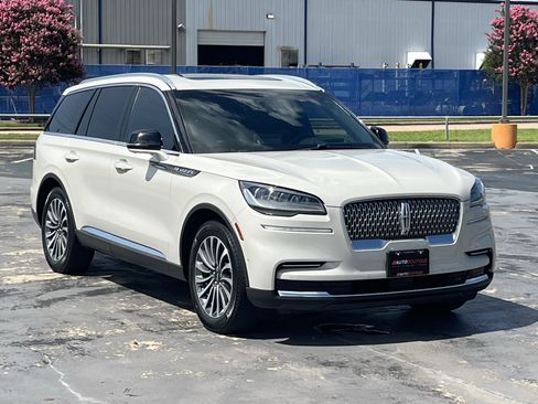Used 2022 Lincoln Aviator Reserve w/ Equipment Group 201A RWD image 3