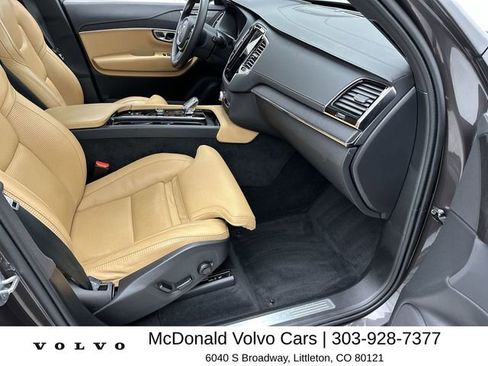 Certified 2024 Volvo XC90 B6 Ultimate w/ Protection Package Premier AWD/4WD image 26
