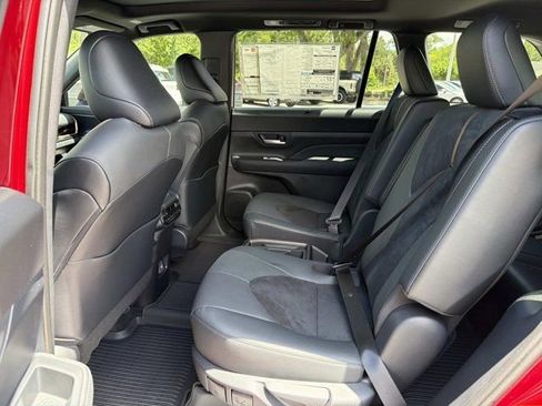 New 2026 Toyota Grand Highlander AWD Hybrid image 14