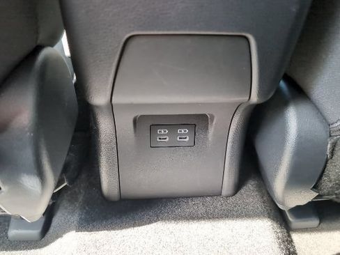 Used 2025 Toyota Prius LE FWD image 26