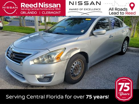 Used 2015 Nissan Altima 2.5 S w/ Power Driver Seat Package FWD image 1