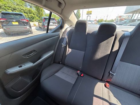 Used 2025 Nissan Sentra SV FWD image 36