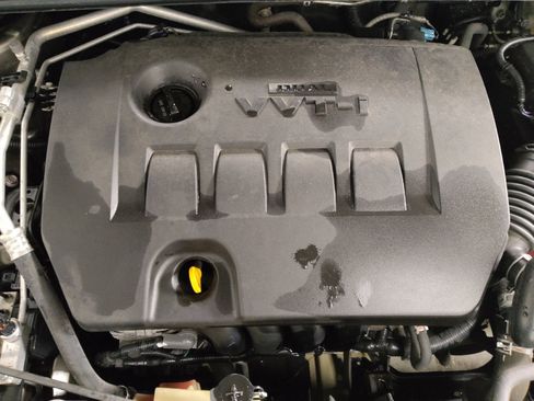 Used 2019 Toyota Corolla LE FWD image 30