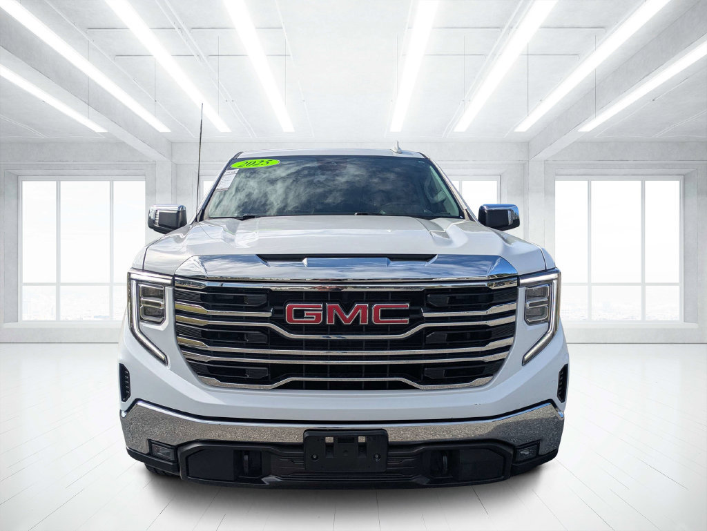 Used 2025 GMC Sierra 1500 SLT RWD image 8