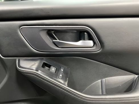 Certified 2024 Nissan Rogue SV AWD/4WD image 29