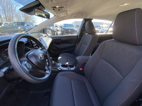 Used 2025 Toyota Corolla LE image 24