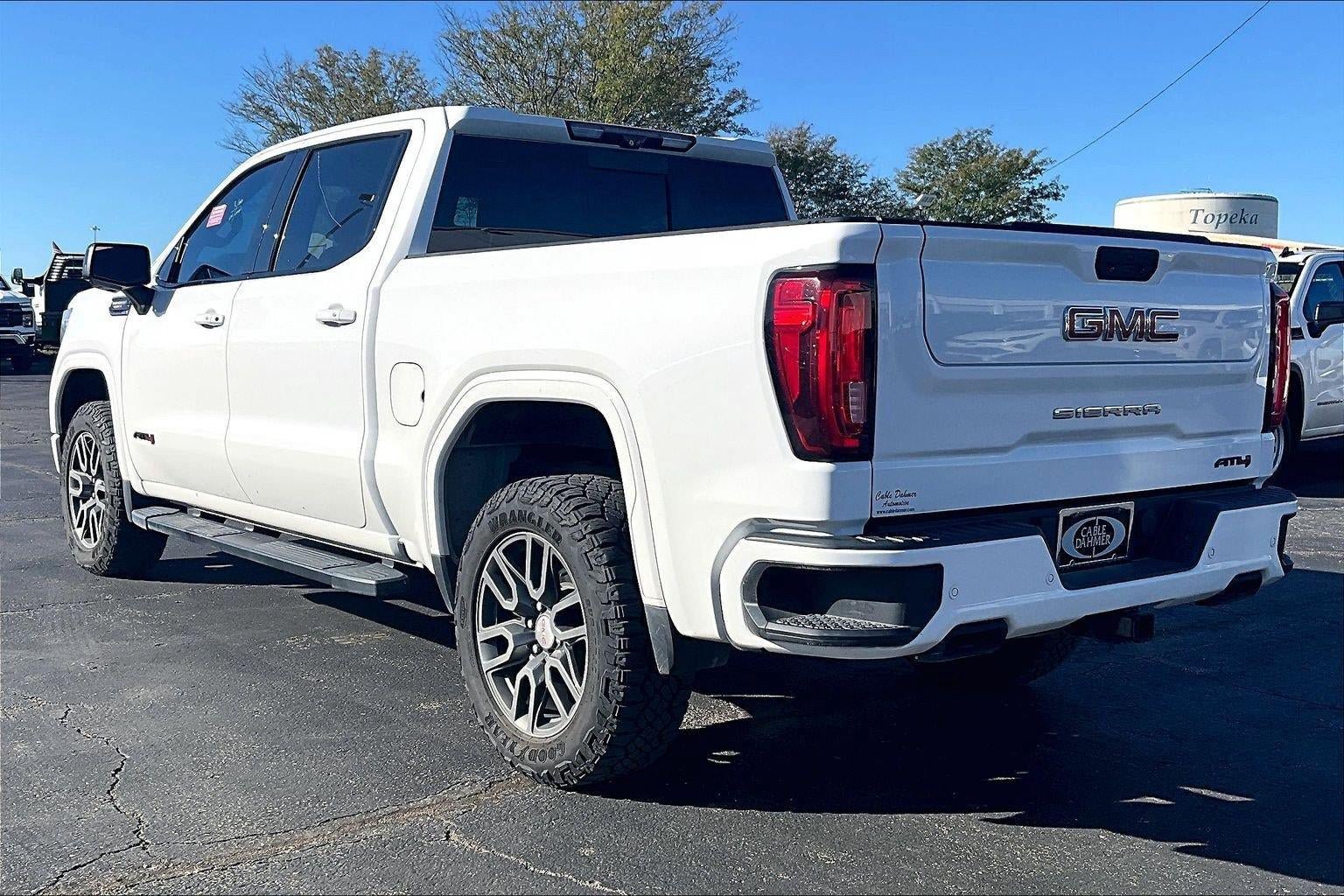 Used 2020 GMC Sierra 1500 AT4 w/ AT4 Premium Package AWD/4WD image 5