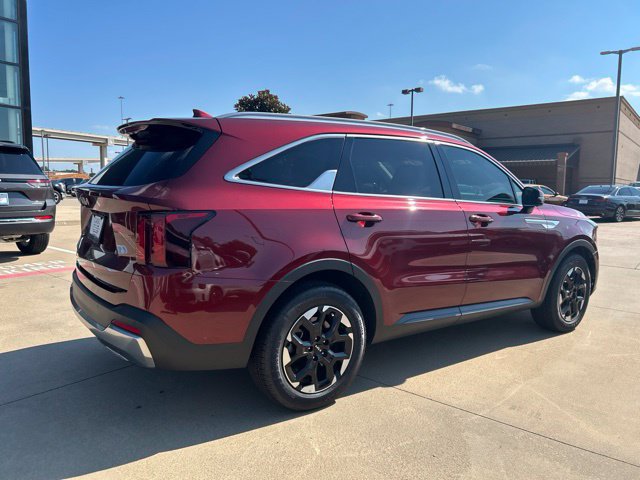 Used 2025 Kia Sorento S w/ Panoramic Sunroof Package FWD image 12