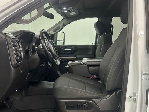 Used 2023 Chevrolet Silverado 2500 LT w/ Convenience Package image 11