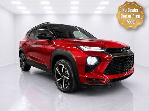 Used 2023 Chevrolet TrailBlazer RS w/ Sun and Liftgate Package AWD/4WD image 3