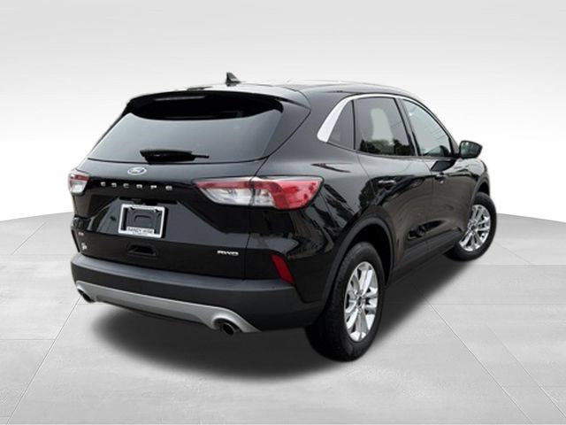 Used 2021 Ford Escape SE w/ Cold Weather Package AWD/4WD image 5