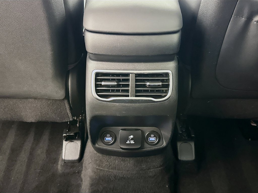 Used 2021 Hyundai Santa Fe Limited AWD/4WD image 26